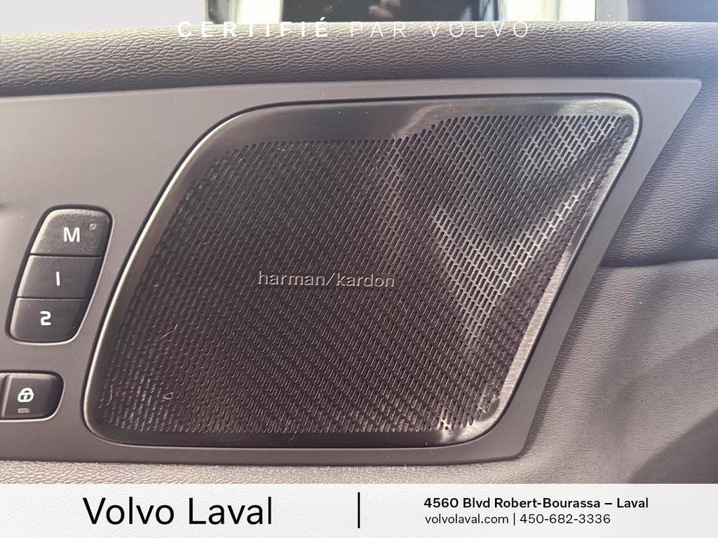 Volvo XC60 Recharge R-Design 2022 à Brossard, Québec - 18 - w1024h768px