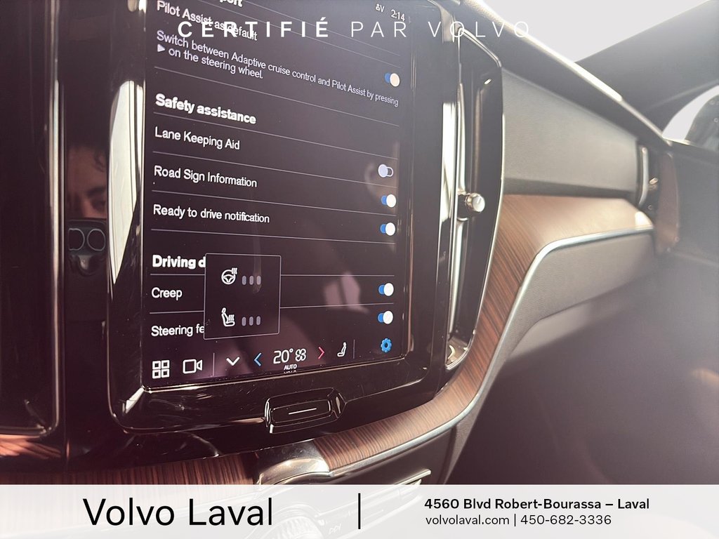 2024 Volvo XC60 Recharge Plus Dark Theme in Brossard, Quebec - 22 - w1024h768px