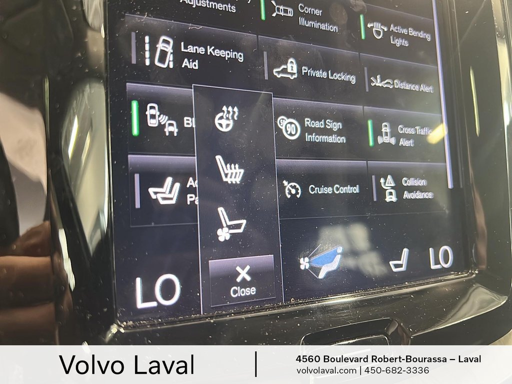 Volvo XC60 Inscription 2020 à Laval, Québec - 16 - w1024h768px