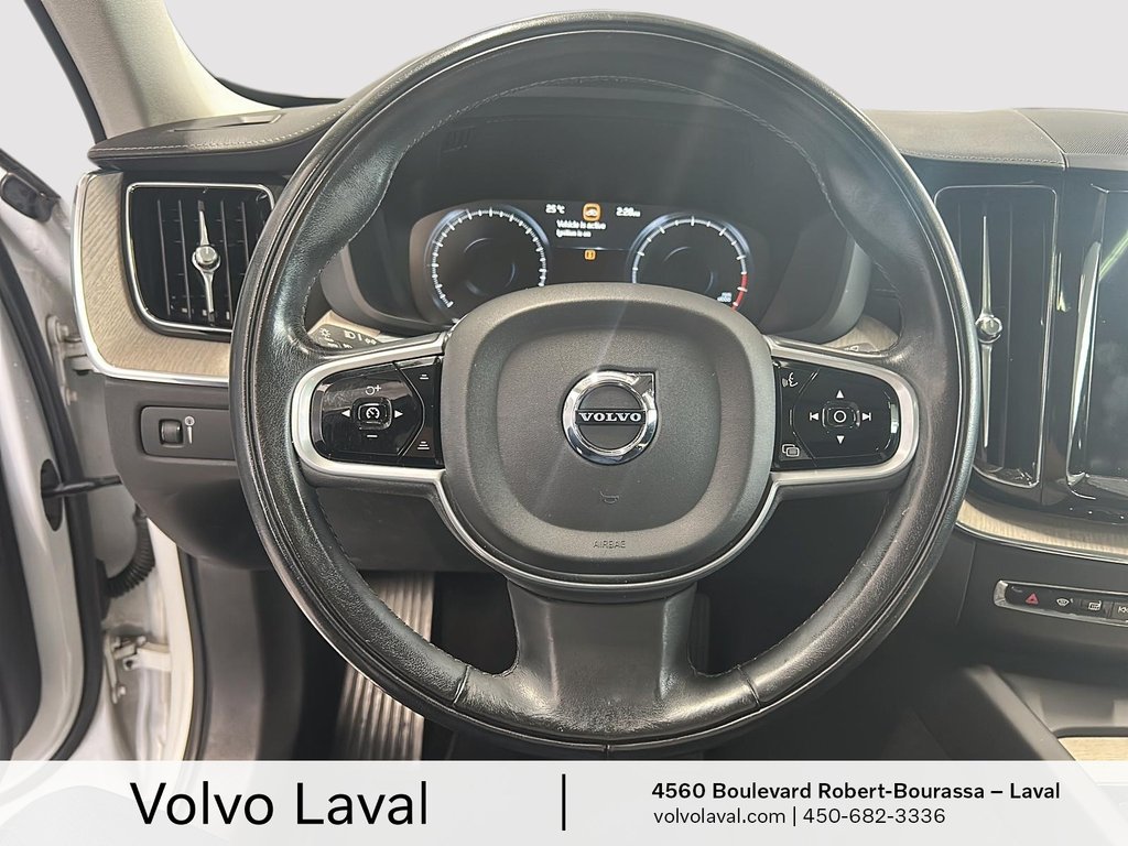Volvo XC60 Inscription 2020 à Laval, Québec - 10 - w1024h768px