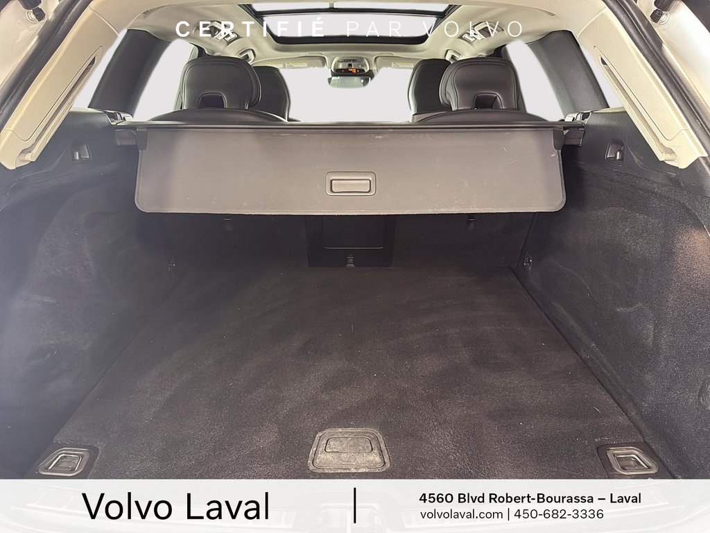 2021 Volvo XC60 Momentum in Laval, Quebec - 17 - w1024h768px