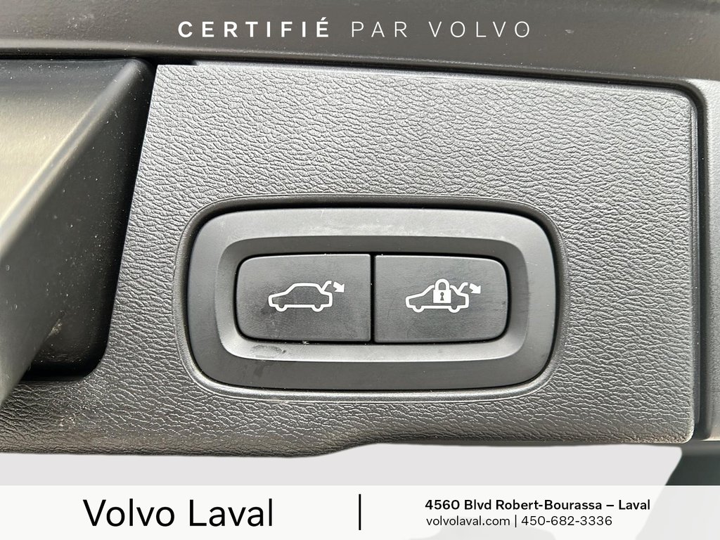 2021 Volvo XC60 Momentum in Laval, Quebec - 21 - w1024h768px