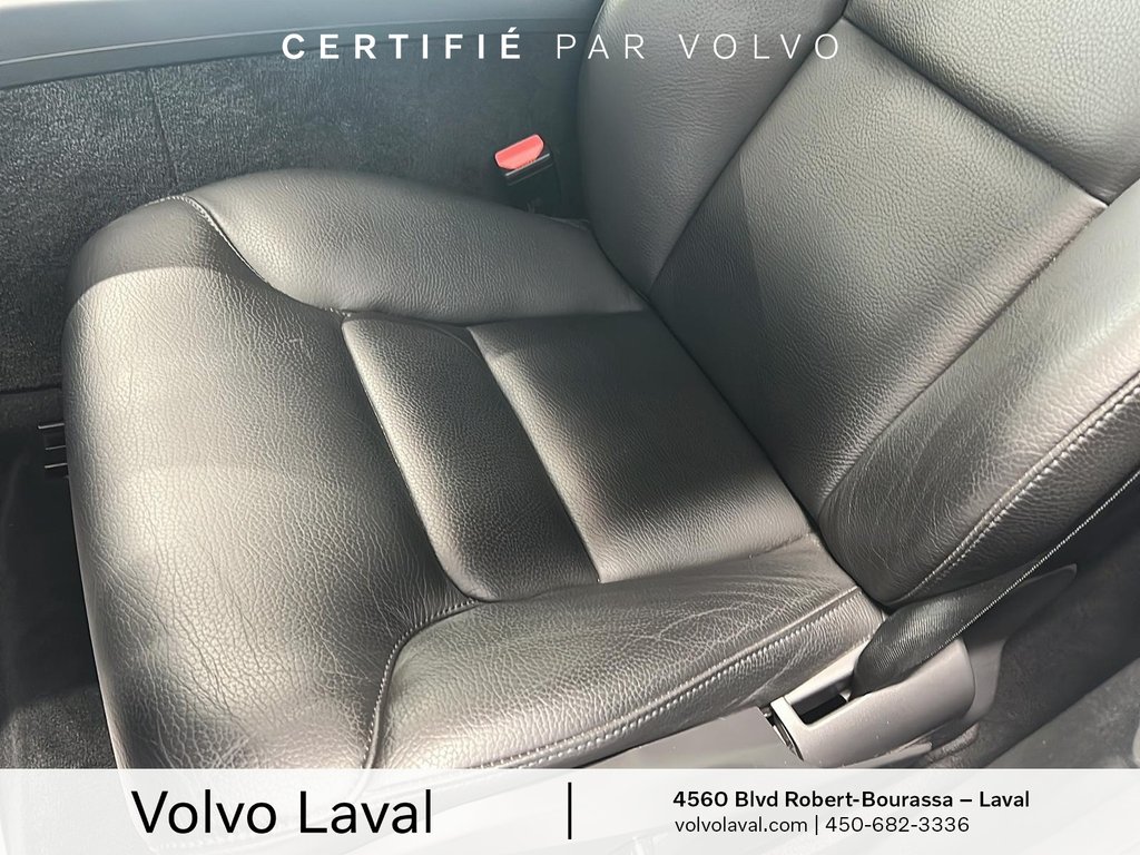 2021 Volvo XC60 Momentum in Laval, Quebec - 9 - w1024h768px