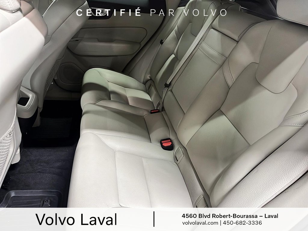 Volvo XC60 Momentum 2021 à Laval, Québec - 19 - w1024h768px