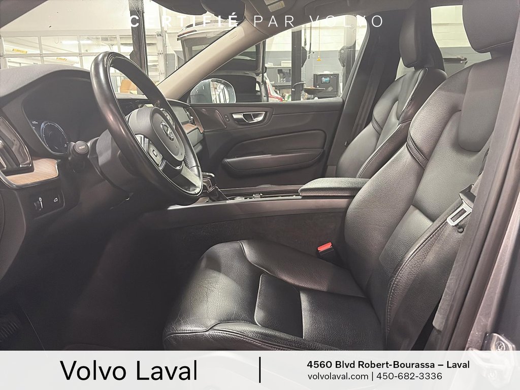 Volvo XC60 Momentum 2021-7