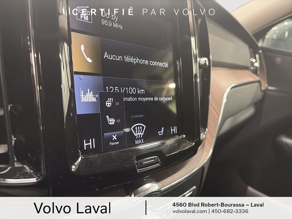 2021 Volvo XC60 Momentum in Laval, Quebec - 14 - w1024h768px