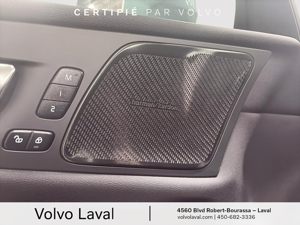 2021 Volvo XC60 Momentum in Laval, Quebec - 21 - w1024h768px