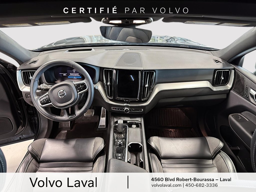 Volvo XC60 R-Design 2022 à Laval, Québec - 9 - w1024h768px