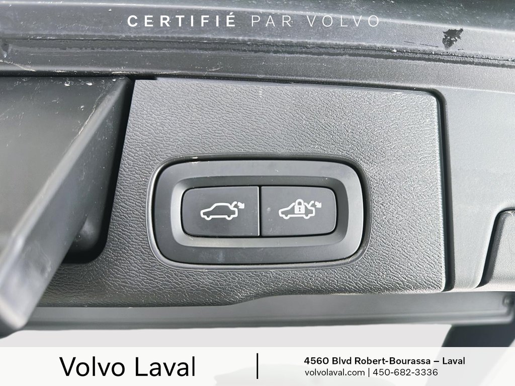 2022 Volvo XC60 Momentum in Laval, Quebec - 20 - w1024h768px