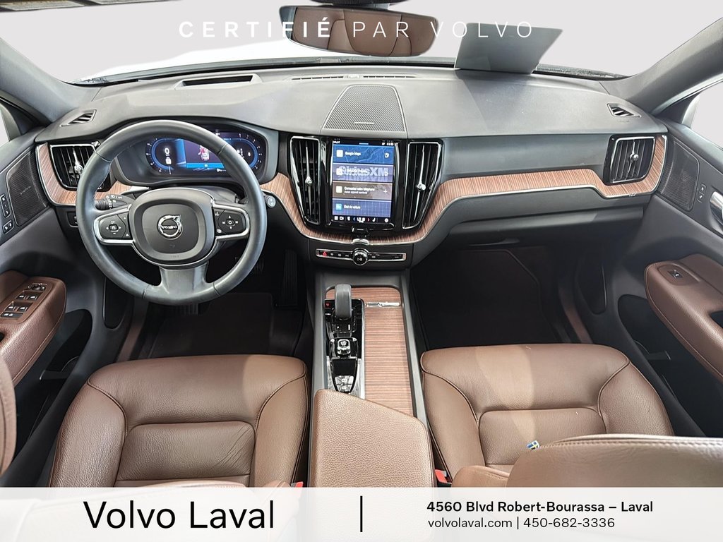 2022 Volvo XC60 Momentum in Laval, Quebec - 18 - w1024h768px