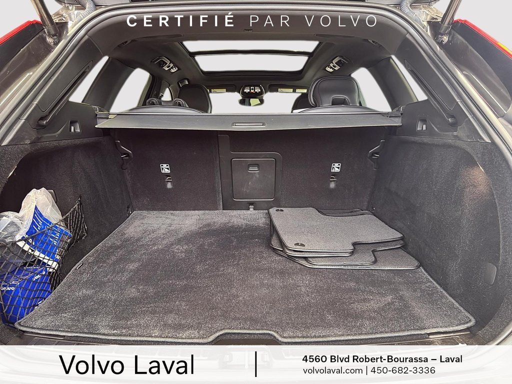 Volvo XC60 R-Design 2022 à Laval, Québec - 17 - w1024h768px