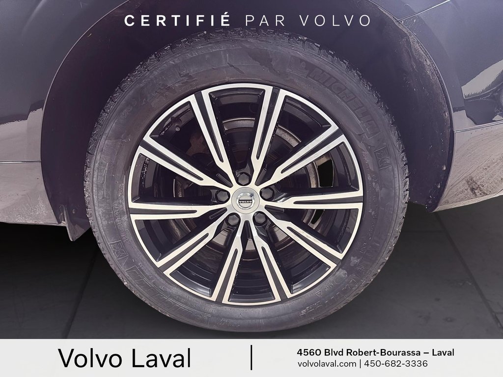 Volvo XC60 Momentum 2022-6