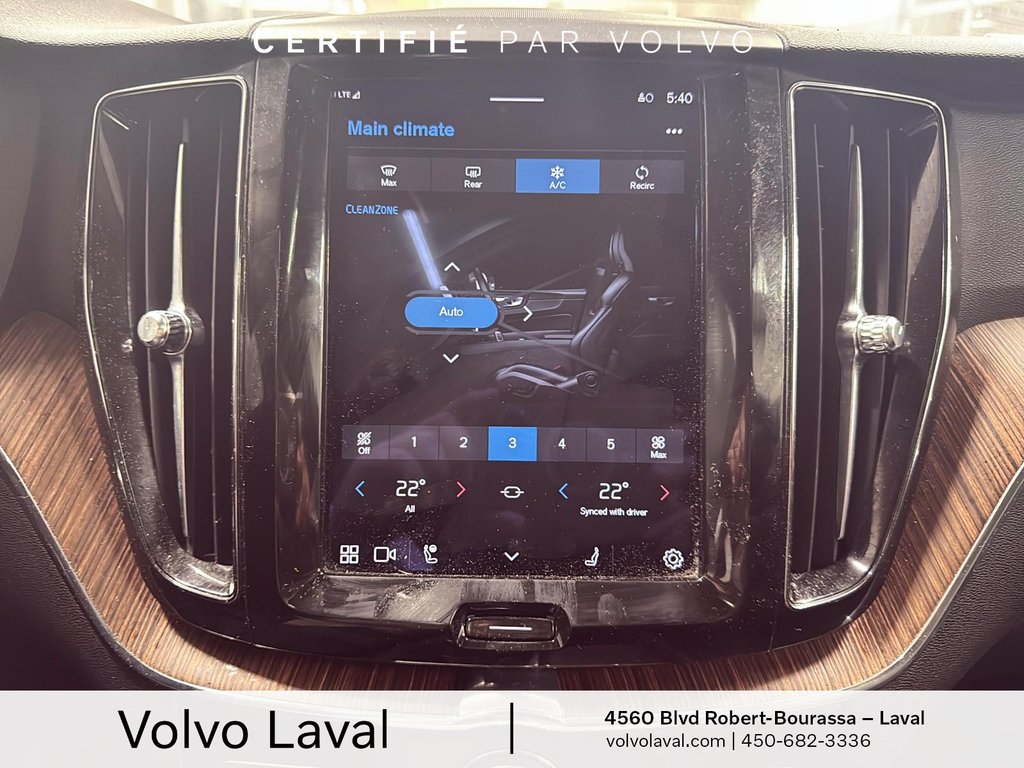 2022 Volvo XC60 Momentum in Laval, Quebec - 16 - w1024h768px