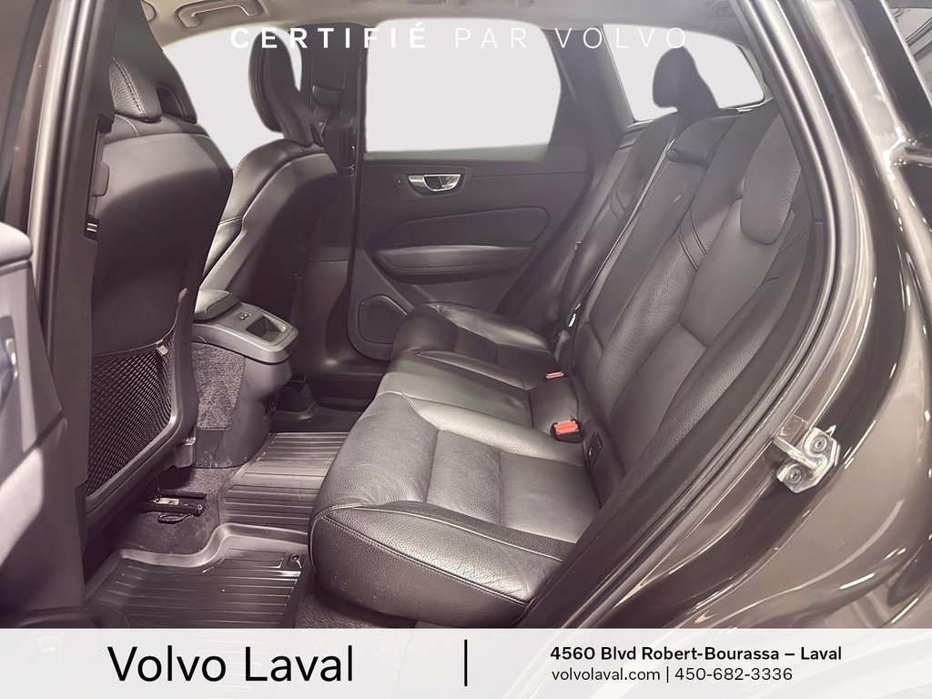 Volvo XC60 Momentum 2022-6