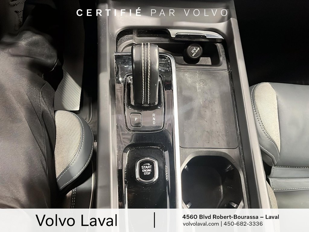 Volvo XC60 R-Design 2022 à Brossard, Québec - 15 - w1024h768px