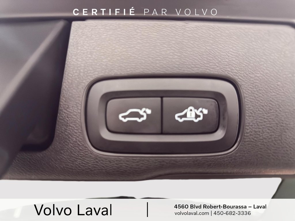 Volvo XC60 R-Design 2022 à Brossard, Québec - 21 - w1024h768px