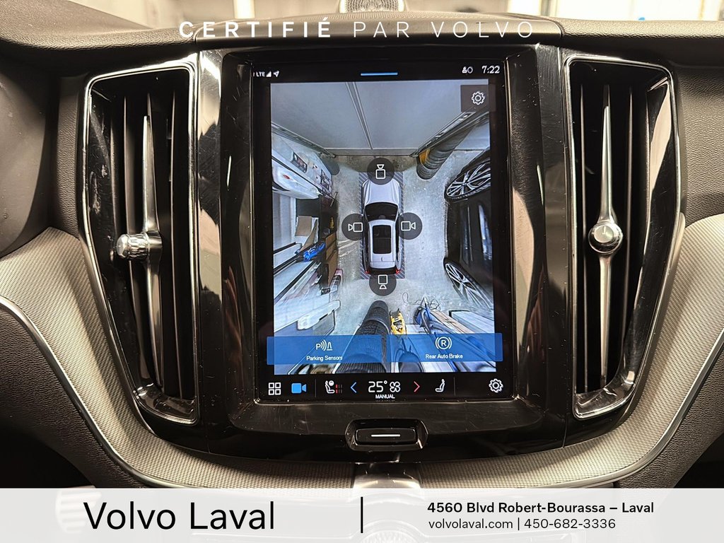 Volvo XC60 R-Design 2022 à Brossard, Québec - 15 - w1024h768px