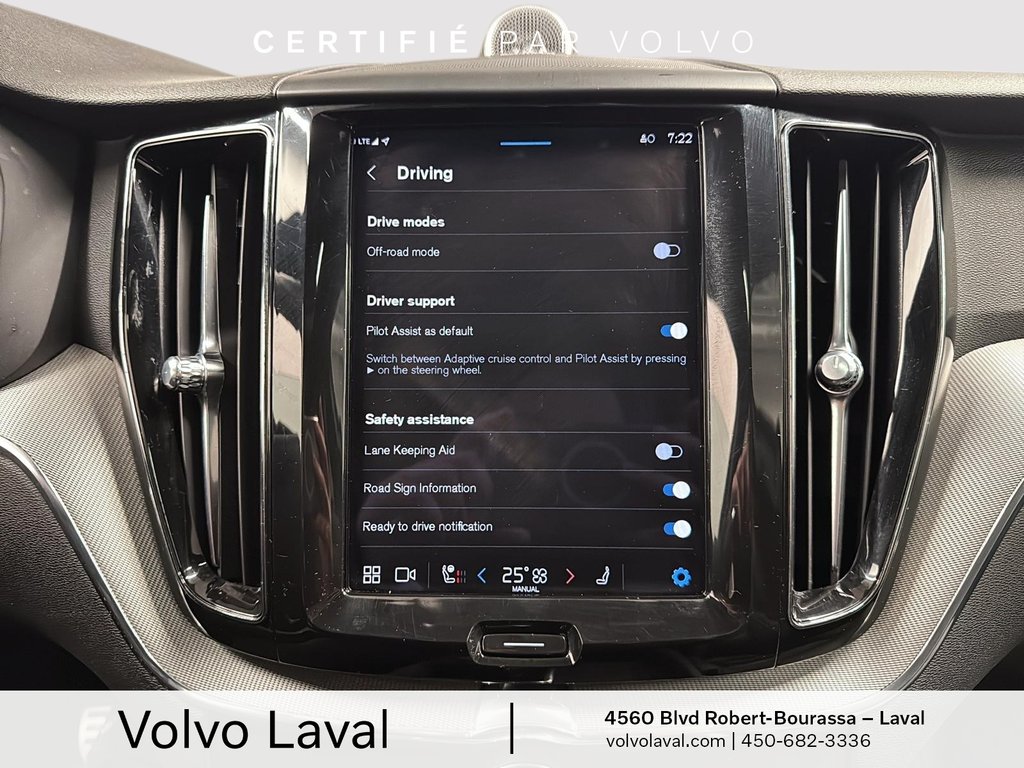 Volvo XC60 R-Design 2022 à Brossard, Québec - 18 - w1024h768px