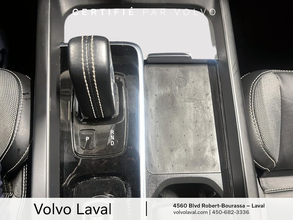 Volvo XC60 R-Design 2022 à Brossard, Québec - 18 - w1024h768px
