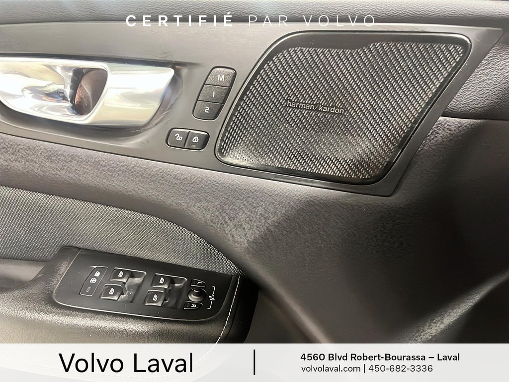 Volvo XC60 R-Design 2022 à Brossard, Québec - 19 - w1024h768px
