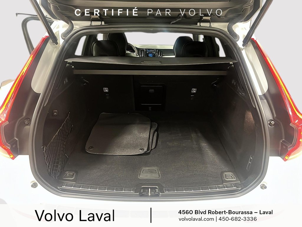 Volvo XC60 R-Design 2022 à Brossard, Québec - 22 - w1024h768px
