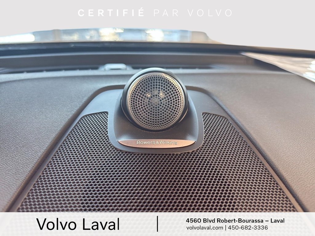 Volvo XC60 R-Design 2022 à Brossard, Québec - 10 - w1024h768px