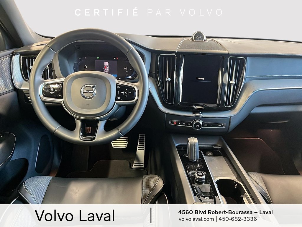 Volvo XC60 R-Design 2022 à Brossard, Québec - 11 - w1024h768px