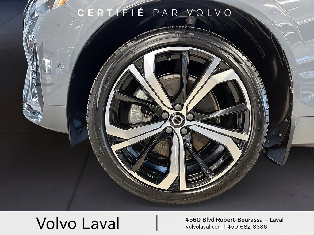 Volvo XC60 R-Design 2022 à Brossard, Québec - 4 - w1024h768px