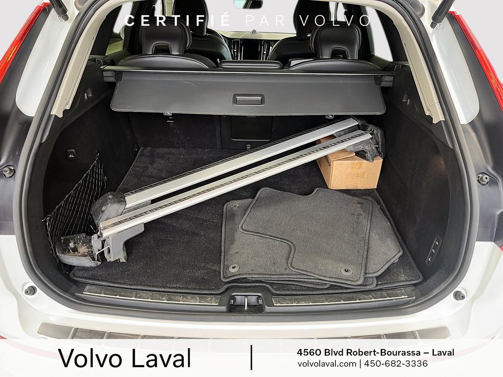 2022 Volvo XC60 Inscription in Brossard, Quebec - 20 - w1024h768px