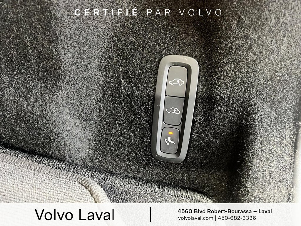 2022 Volvo XC60 Inscription in Brossard, Quebec - 21 - w1024h768px