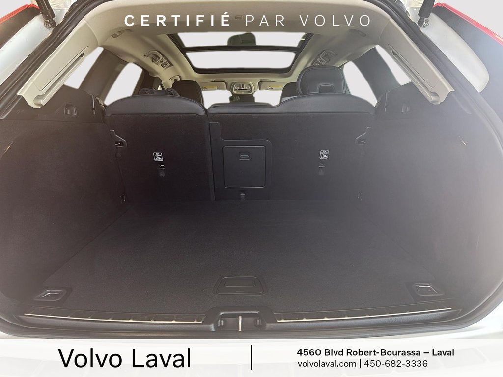 2023 Volvo XC60 Plus Dark Theme in Laval, Quebec - 16 - w1024h768px