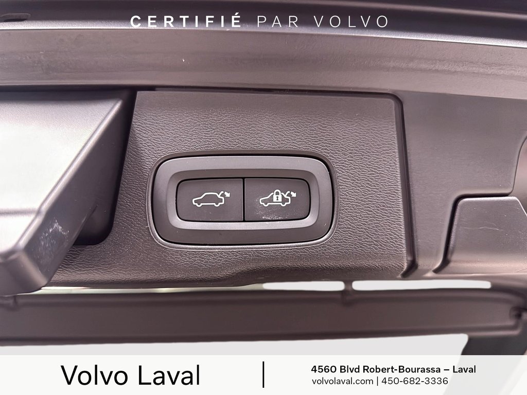 Volvo XC60 Ultimate Bright Theme 2023 à Laval, Québec - 21 - w1024h768px