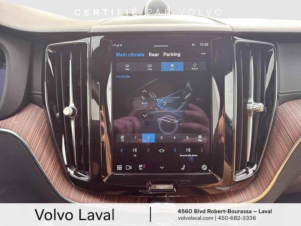 Volvo XC60 Ultimate Dark Theme 2023 à Laval, Québec - 17 - w1024h768px