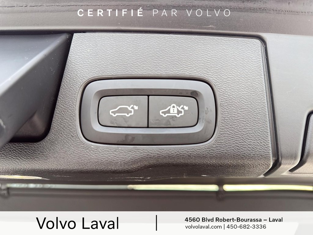 Volvo XC60 Ultimate Dark Theme 2023 à Laval, Québec - 21 - w1024h768px