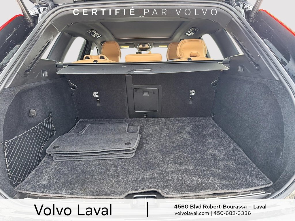 Volvo XC60 Ultimate Dark Theme 2023 à Laval, Québec - 20 - w1024h768px