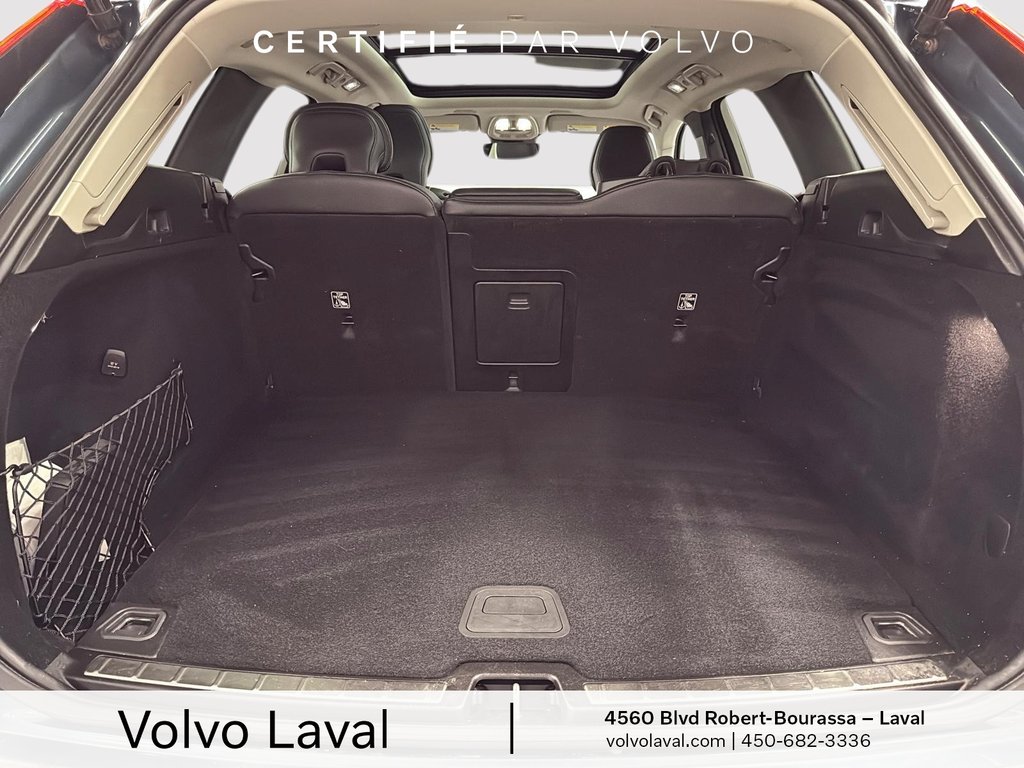 Volvo XC60 Ultimate Dark Theme 2023 à Laval, Québec - 18 - w1024h768px