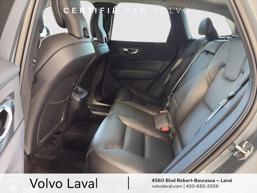 2023 Volvo XC60 Plus Dark Theme in Brossard, Quebec - 11 - w1024h768px