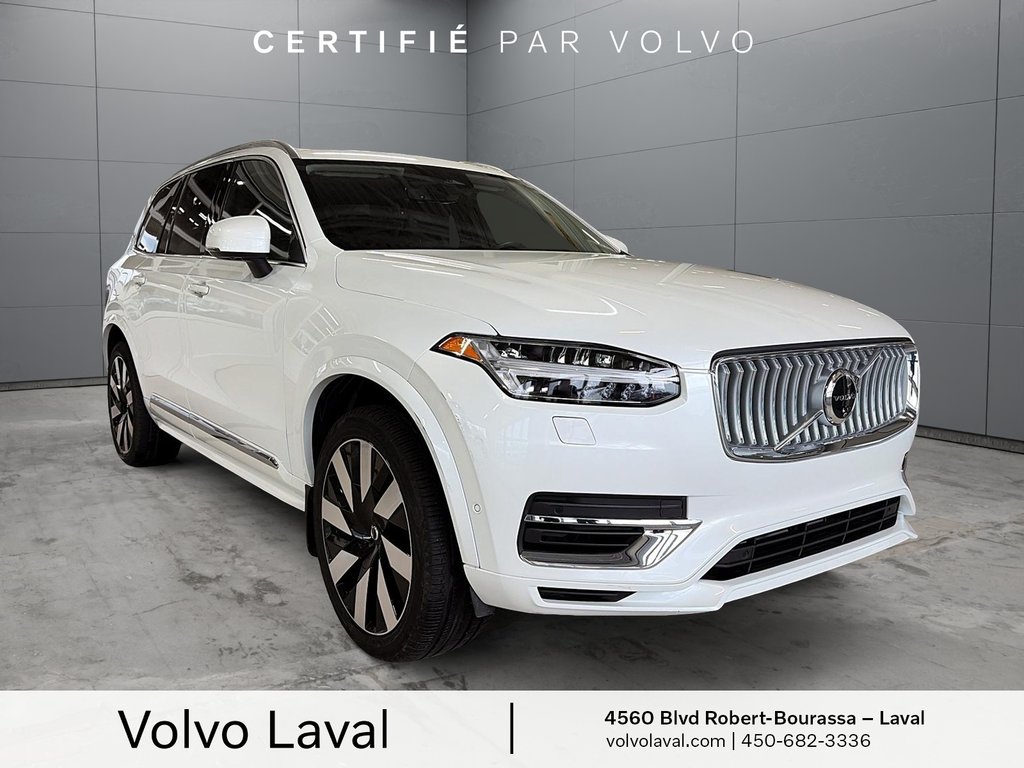 Volvo XC90 Plug-In Hybrid Ultra Bright Theme 2025 à Laval, Québec - 3 - w1024h768px