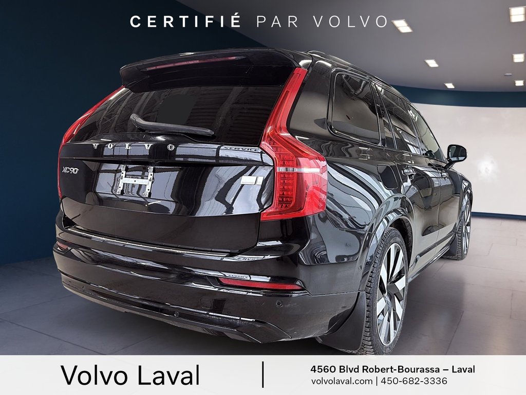 2023 Volvo XC90 Recharge Ultimate Dark Theme in Brossard, Quebec - 5 - w1024h768px