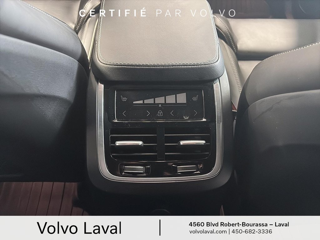 2023 Volvo XC90 Recharge Ultimate Dark Theme in Brossard, Quebec - 17 - w1024h768px