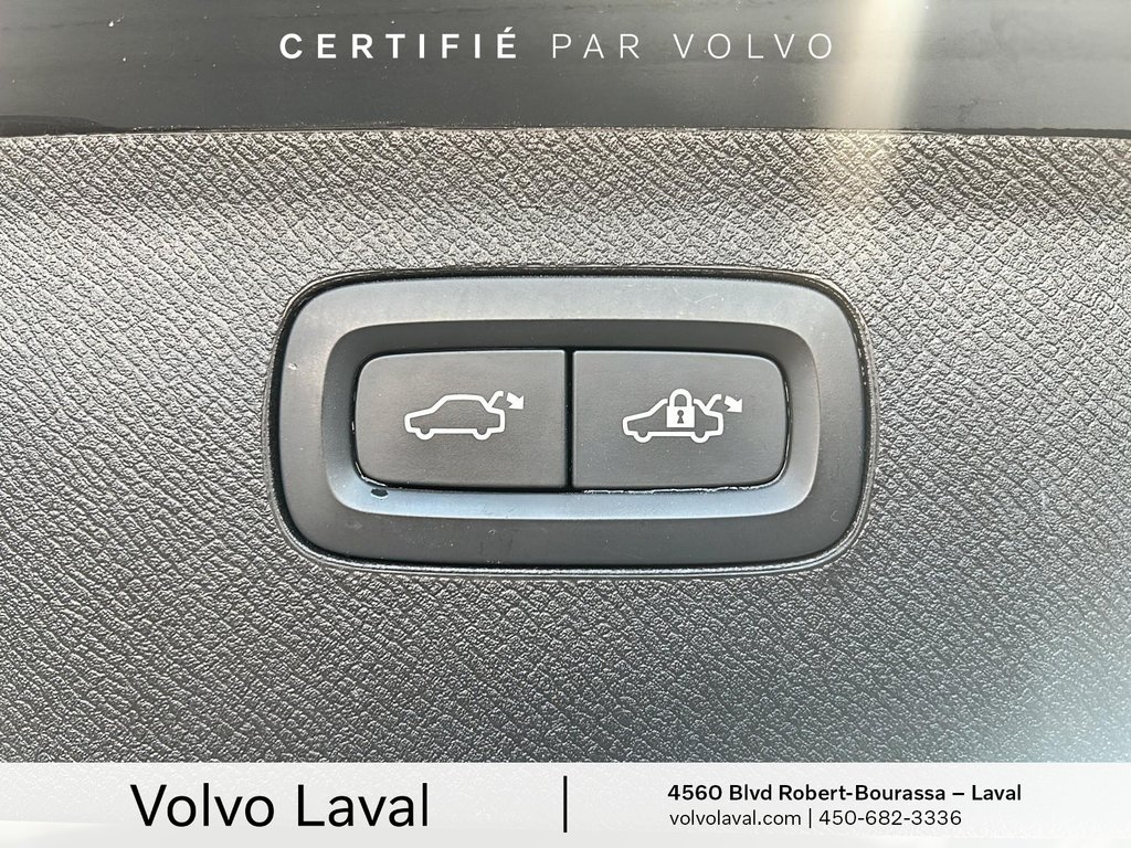 2021 Volvo XC90 Momentum in Laval, Quebec - 21 - w1024h768px