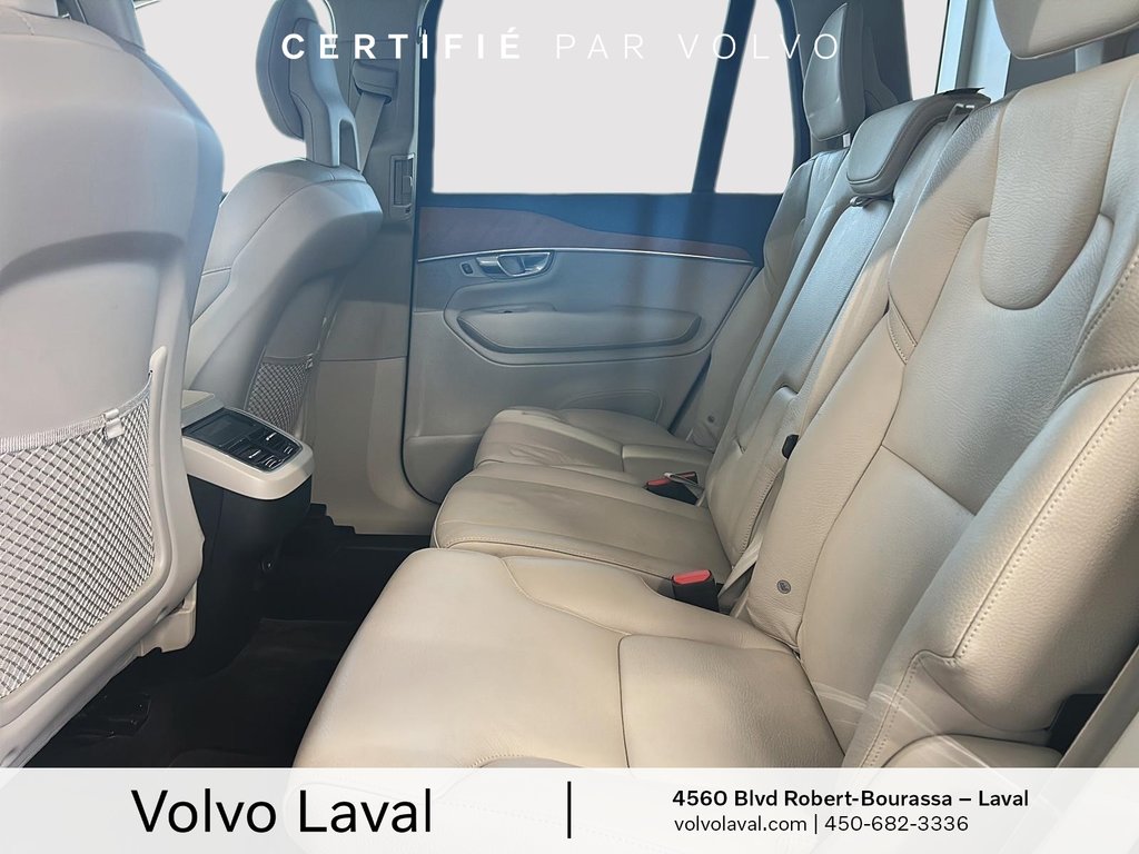 2021 Volvo XC90 Momentum in Laval, Quebec - 10 - w1024h768px