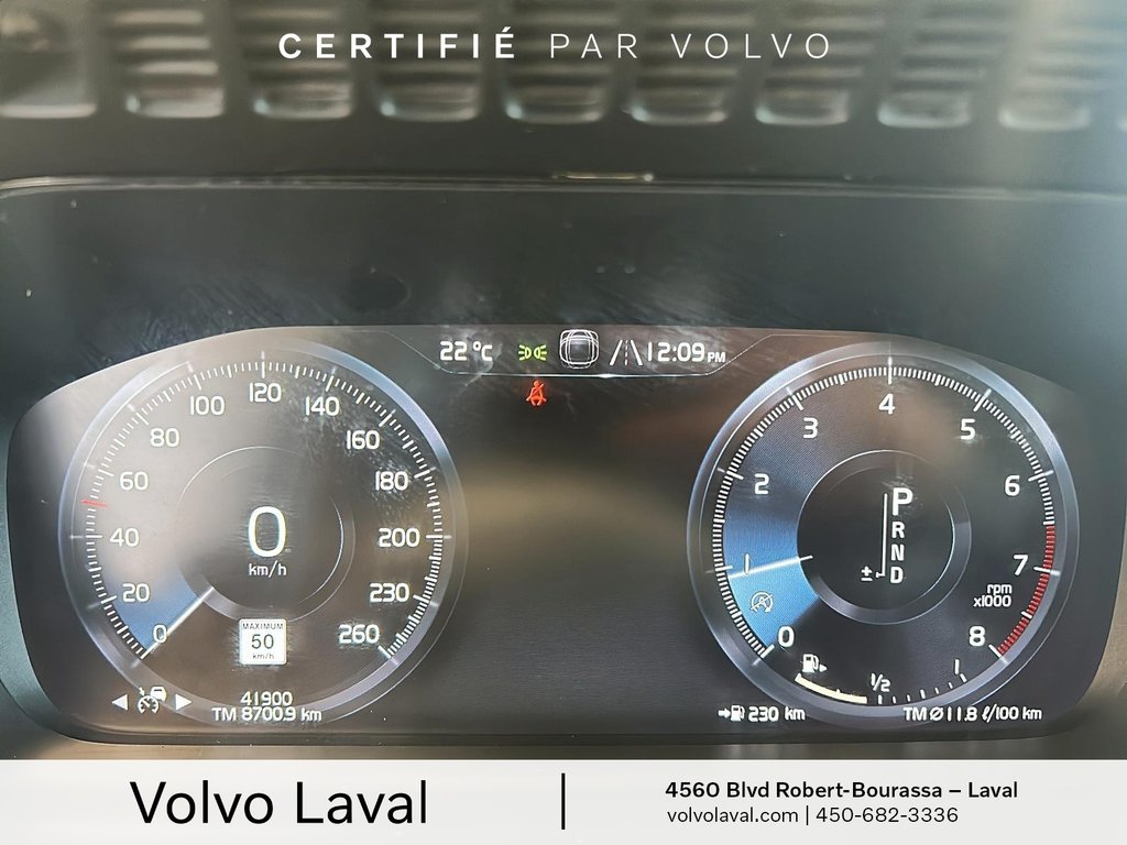 2021 Volvo XC90 Momentum in Laval, Quebec - 12 - w1024h768px