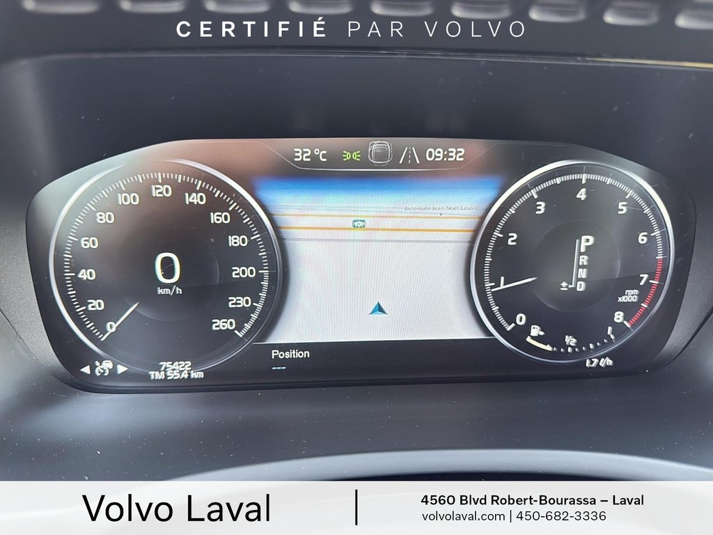 2021 Volvo XC90 Momentum in Laval, Quebec - 9 - w1024h768px