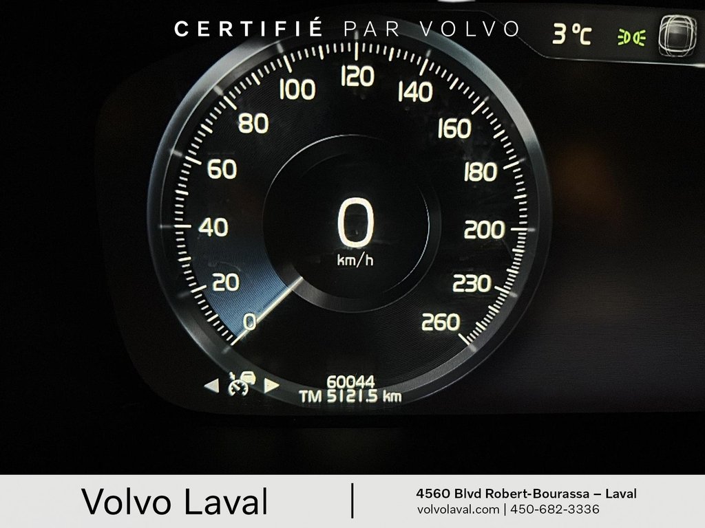 Volvo XC90 Momentum 2021 à Laval, Québec - 14 - w1024h768px