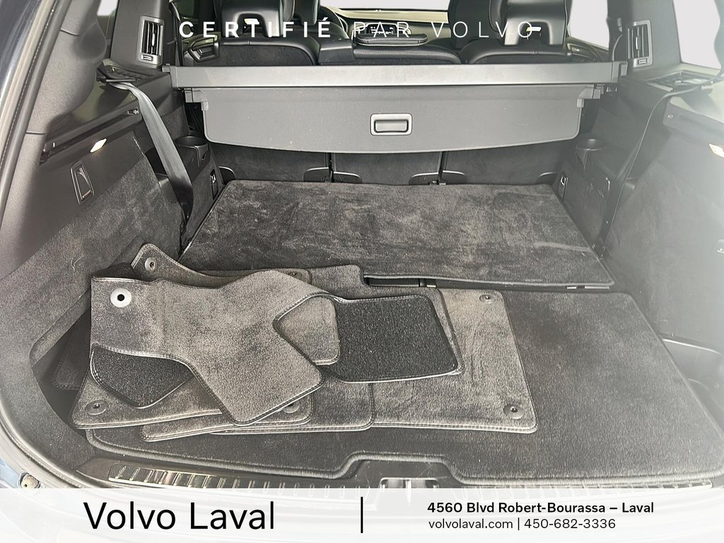 2022 Volvo XC90 R-Design in Laval, Quebec - 23 - w1024h768px