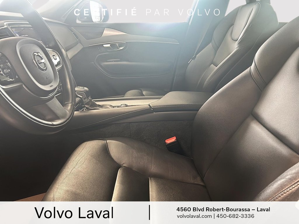 Volvo XC90 Momentum 2022 à Laval, Québec - 10 - w1024h768px