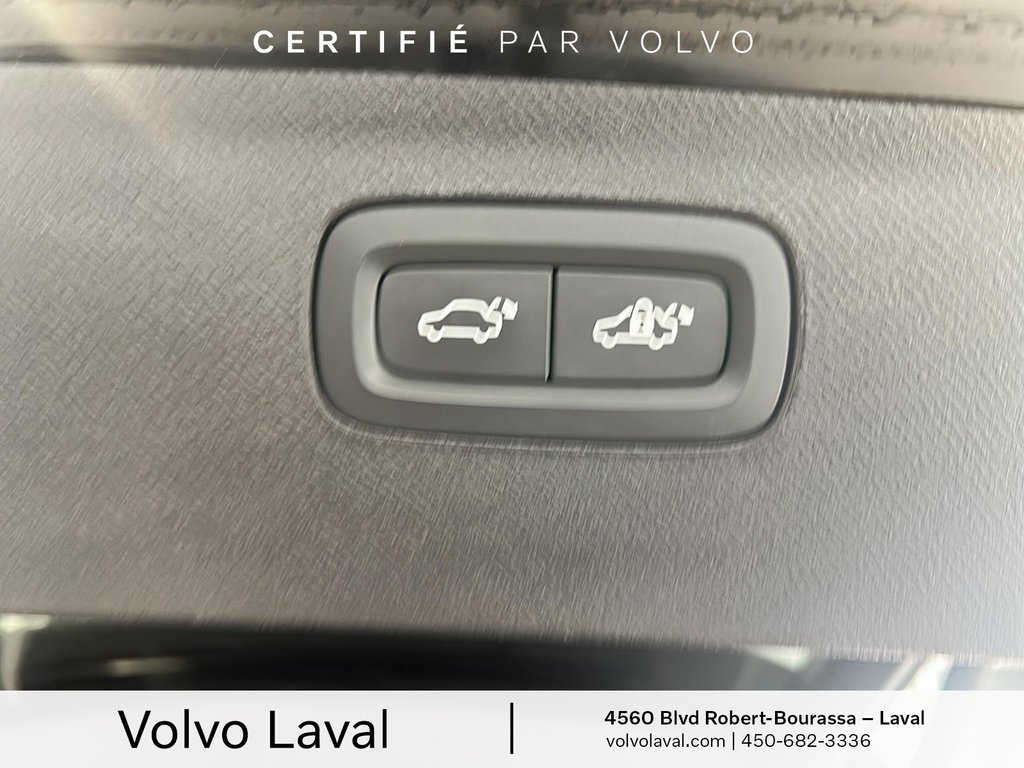 Volvo XC90 Momentum 2022 à Laval, Québec - 25 - w1024h768px
