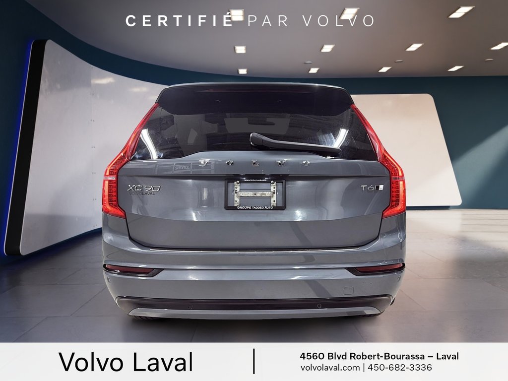 2022 Volvo XC90 R-Design in Laval, Quebec - 5 - w1024h768px