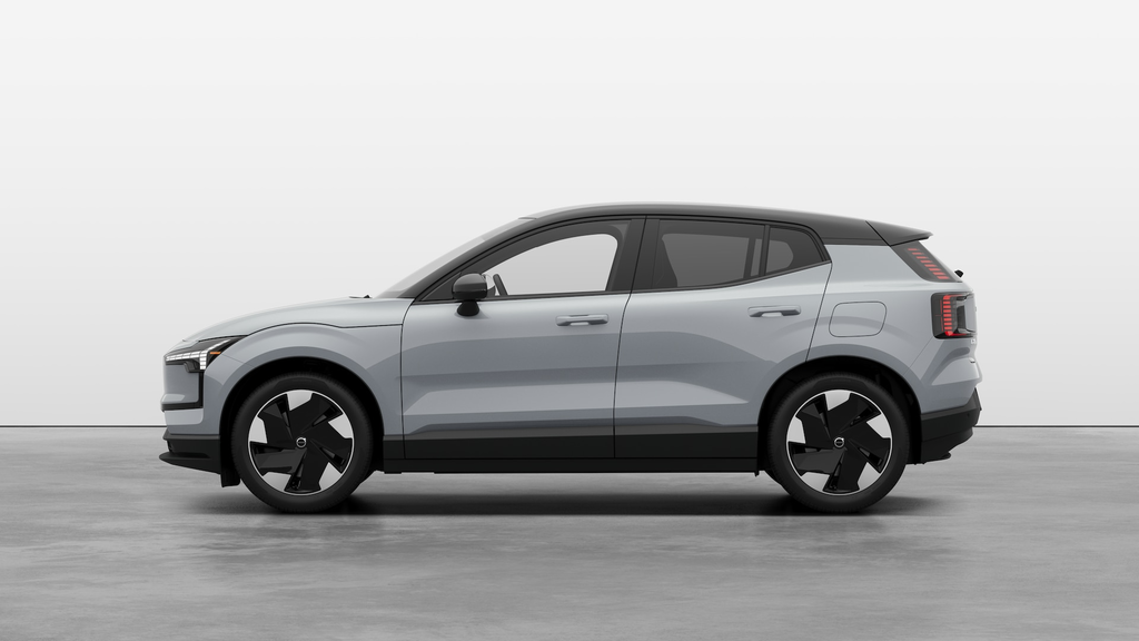 Volvo EX30 PLUS 2025 à Laval, Québec - 6 - w1024h768px